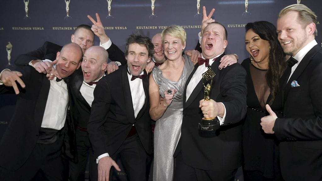 Huippujengi palkittiin Kultaisella Venlalla 13. tammikuuta 2017. Ohjelman voittaja Leena Harkimo kuvassa keskellä.