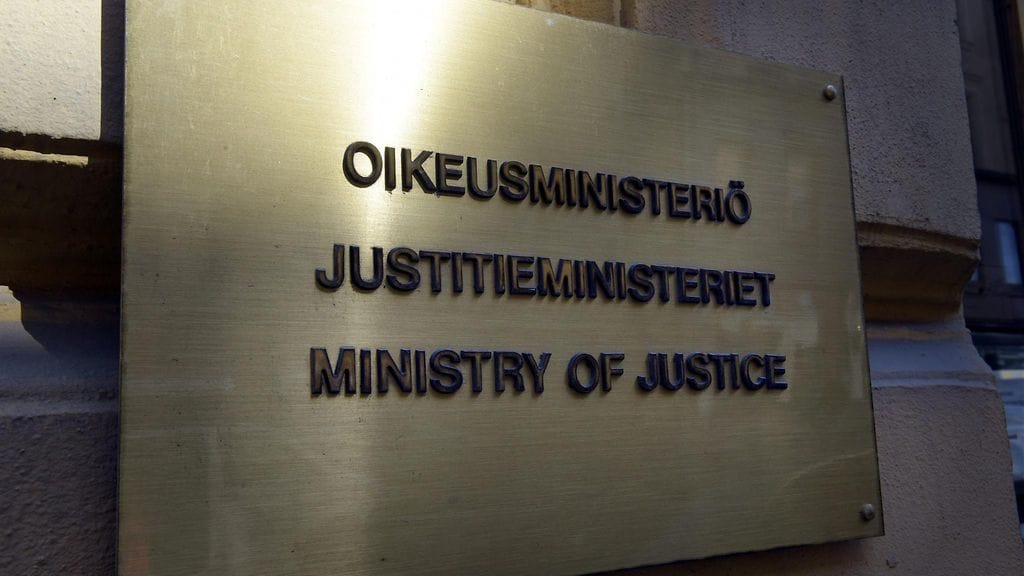 Kriminologian ja oikeuspolitiikan instituutti selvittää oikeusministeriön pyynnöstä pakkoavioliittojen yleisyyttä Suomessa.