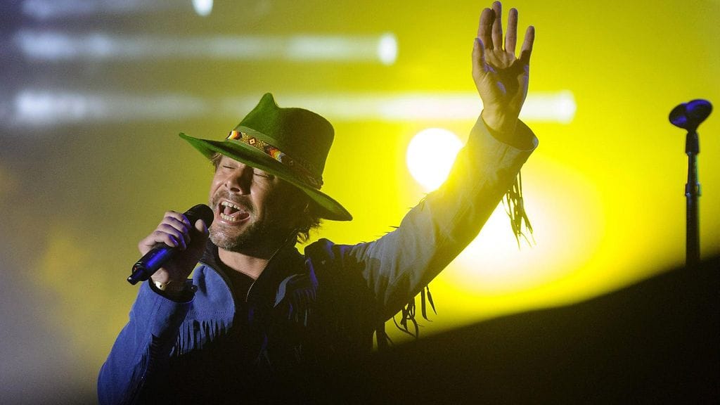Jamiroquain nokkamies Jay Kay lavalla Eurockeennes-festareilla Ranskan Belfortissa kesällä 2013.