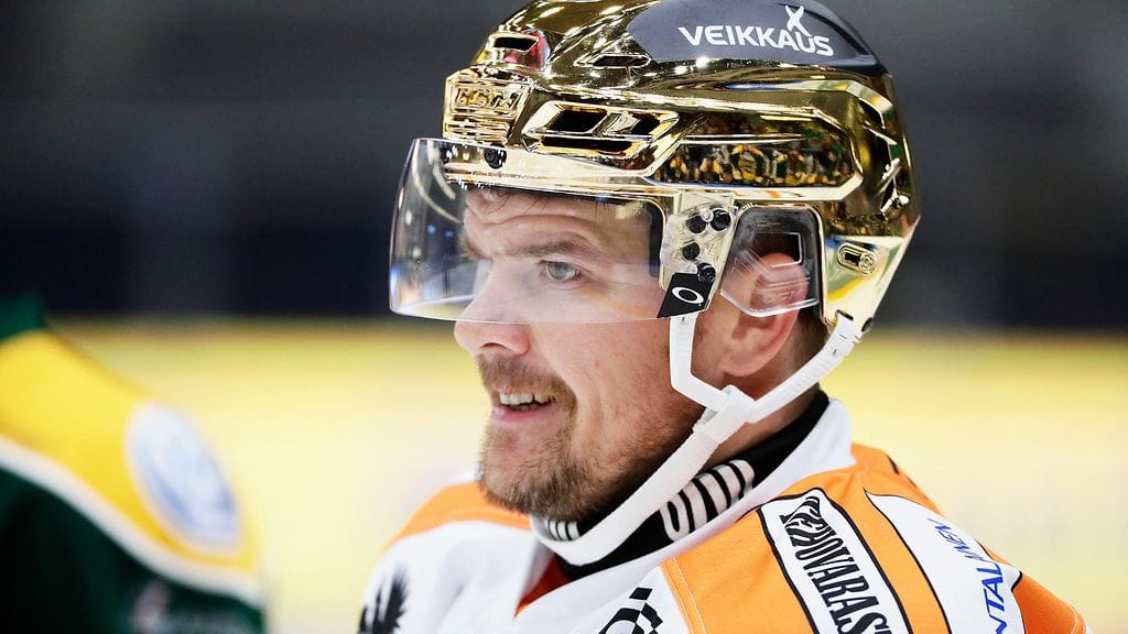 Juha-Pekka Haatajan osaomistama Elian Web sai kutsun Euroopan arvostetuimpaan ravikilpailuun, Solvallan Elitloppetiin.