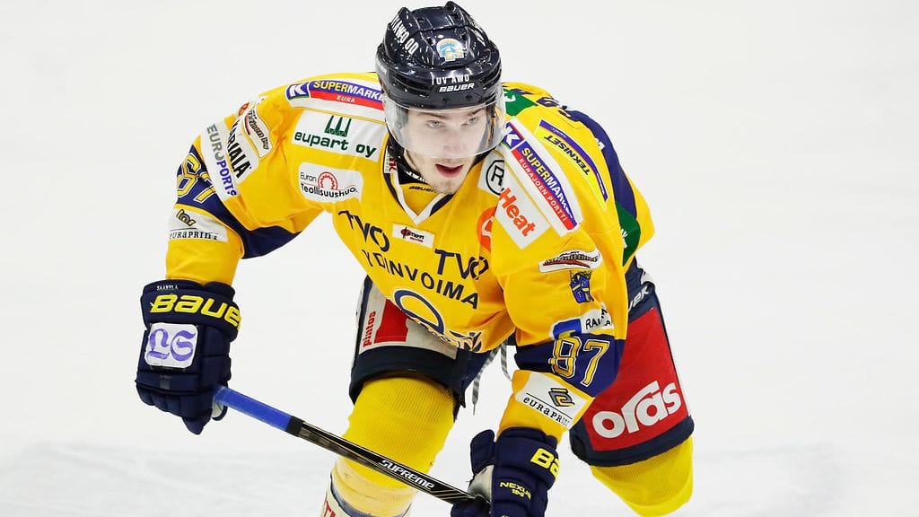 Aleksi Saarela pelasi alkukauden SM-liigassa.