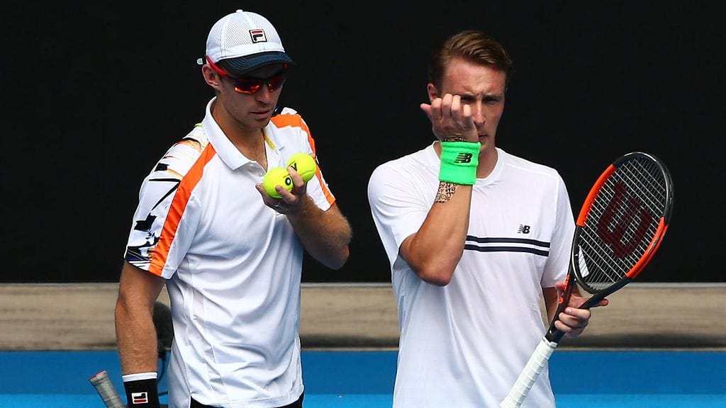 Henri Kontinen (oik.) taisteli paksussa rannetuessa.