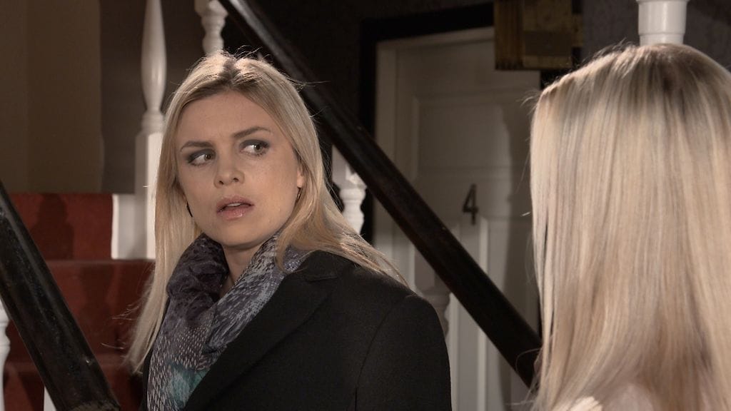 3125 06 monica camilla