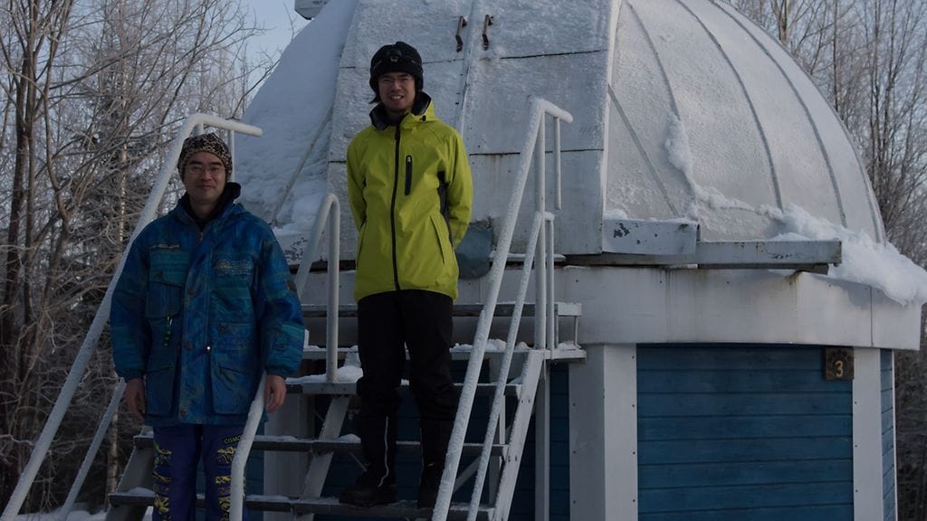 Jyväskylän Sirius ry sai uuden revontulikameran viideksi vuodeksi osana japanilaisten vetämää tutkimusprojektia. Kuvassa Shin-Ichiro Oyama, Nagoya University (vas) ja Mitsunori Ozaki, Kanazawa University (oik)