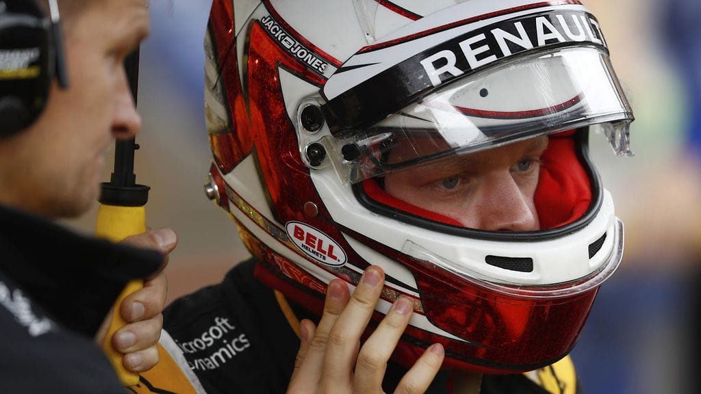 Kevin Magnussen ajoi viime kaudella Renault-tallissa.