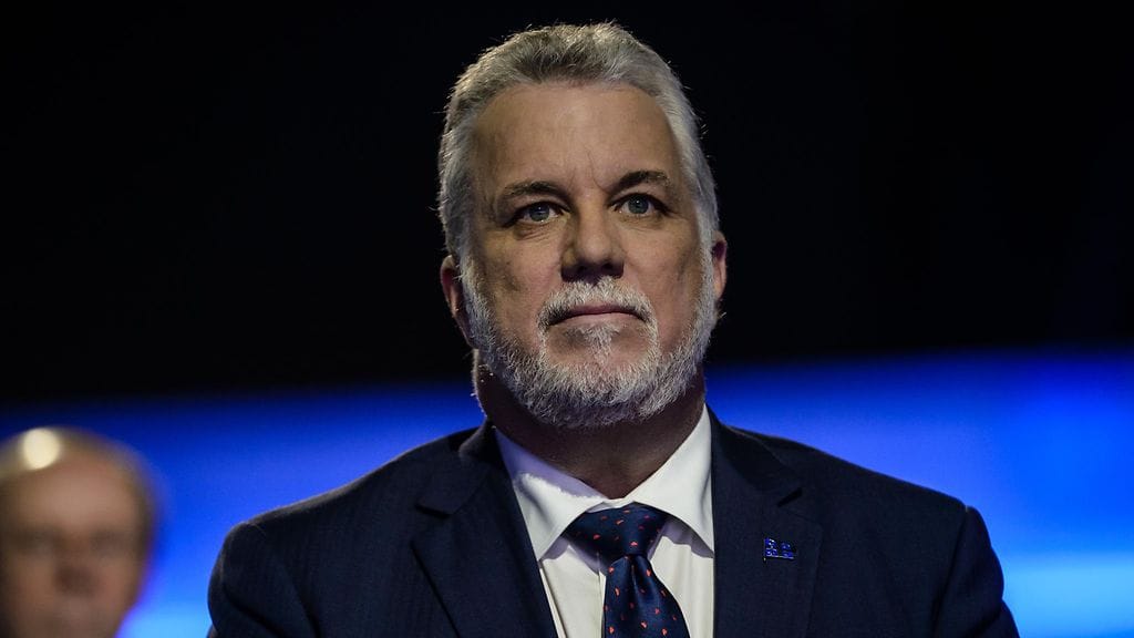 Vastustajien mukaan pormestarin kommentit ovat loukkaus kaikkia niitä perheitä kohtaan, jotka ovat joutuneen kiristämään vyötään alueen tiukan taloudenpidon vuoksi. Hänen on myös sanottu kadottaneen todellisuudentajunsa.