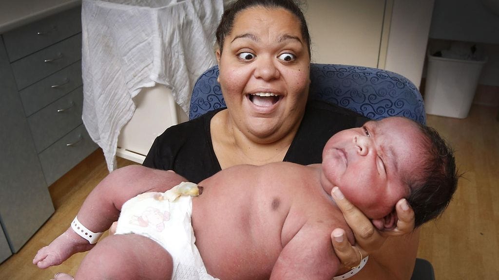 Äidin ilme kertoo kaiken.