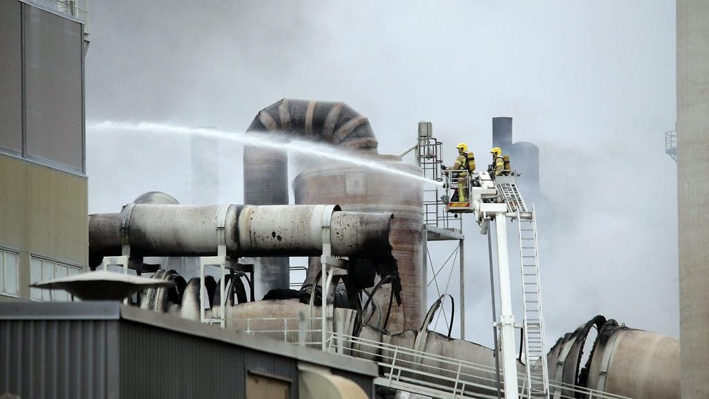 37771636 Pori Huntsman-pigmenttitehtaalla tulipalo