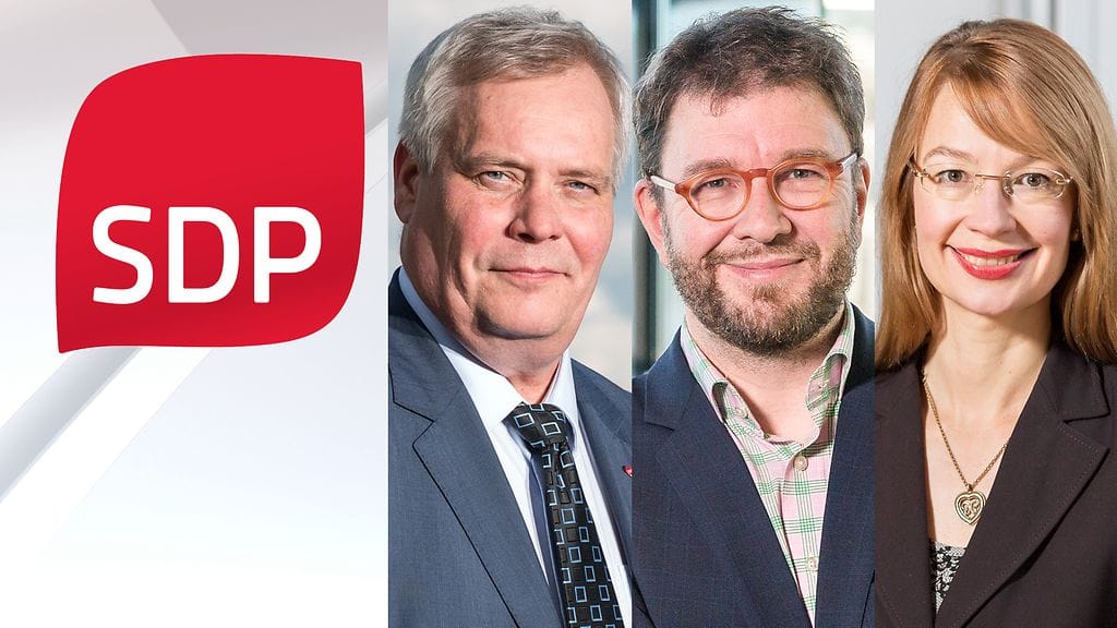 SDP:n puheenjohtajaehdokkaat Antti Rinne, Timo Harakka ja Tytti Tuppurainen.