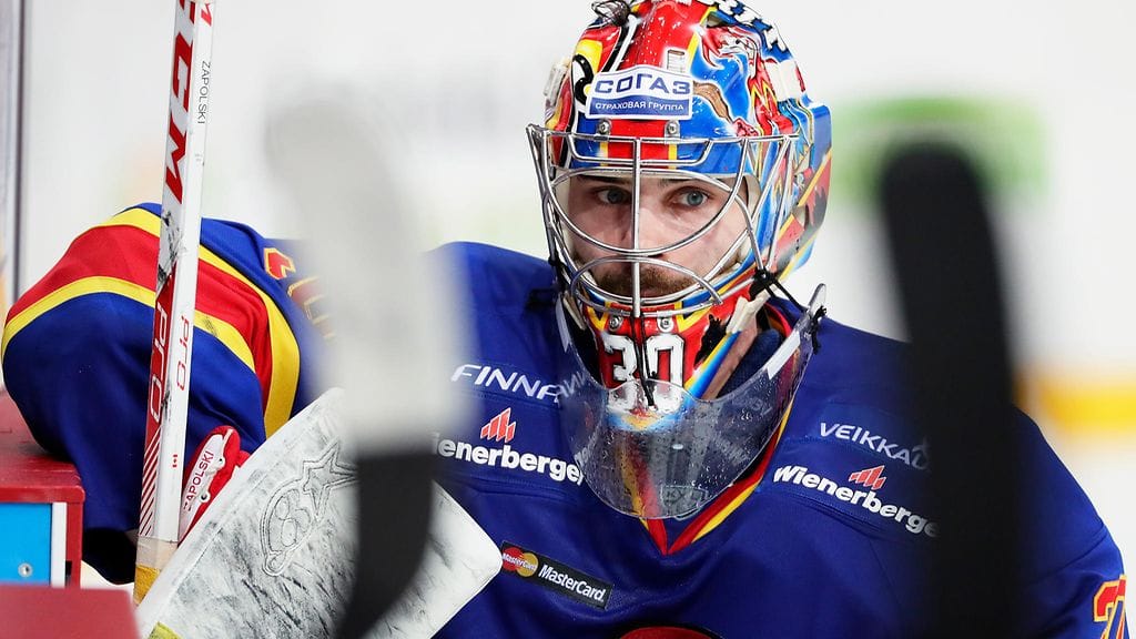 Ryan Zapolski ryhtyy åysäyttämään TsSKA:ta.