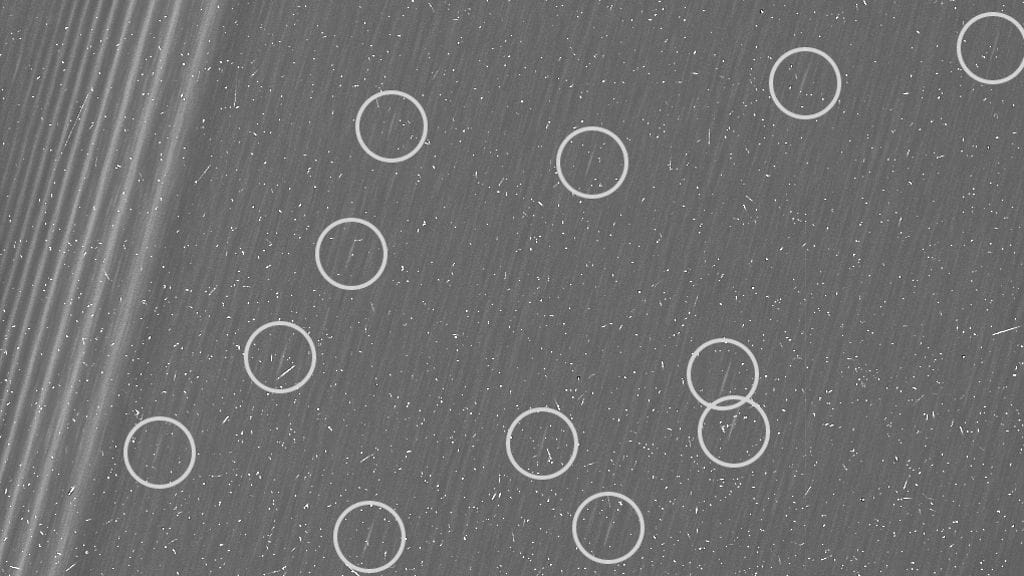 Nasa julkaisi ennennäkemättömän tarkkoja kuvia Saturnuksen renkaista.