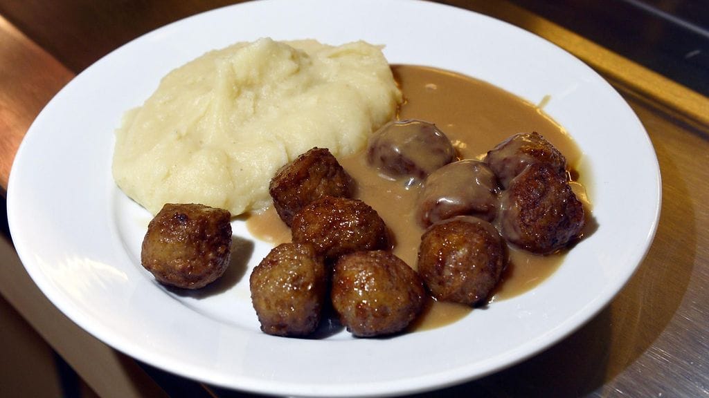 Lihapullat ja perunamuusi ovat Ikean klassikkoannos.