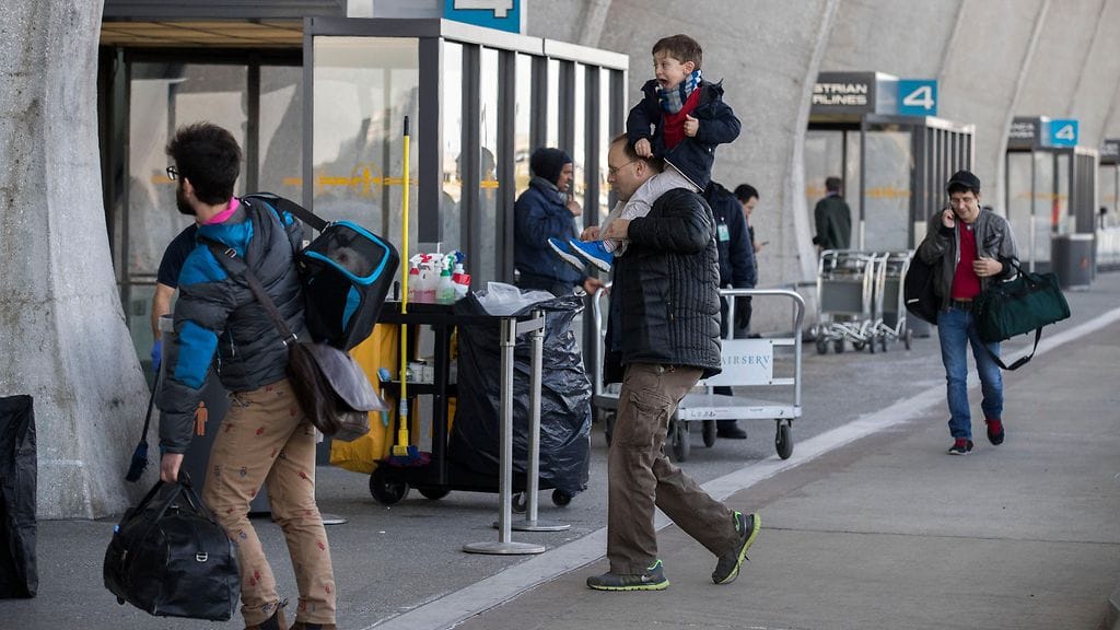 Tapaus sattui tiistai-iltana Dullesin lentokentällä lähellä Washingtonia.