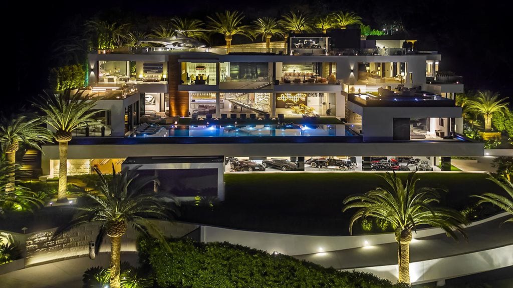 19.BelAirRoadNIGHT 300DPI luxustalo