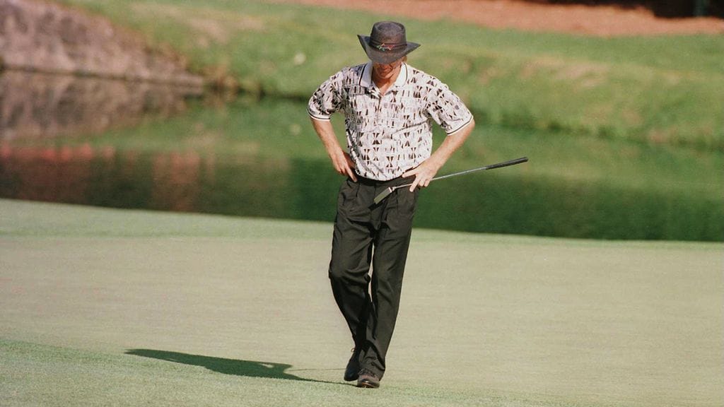 Australialaisgolfari Greg Normanilla jäi hampaankoloon vuoden 1996 Mastersissa.