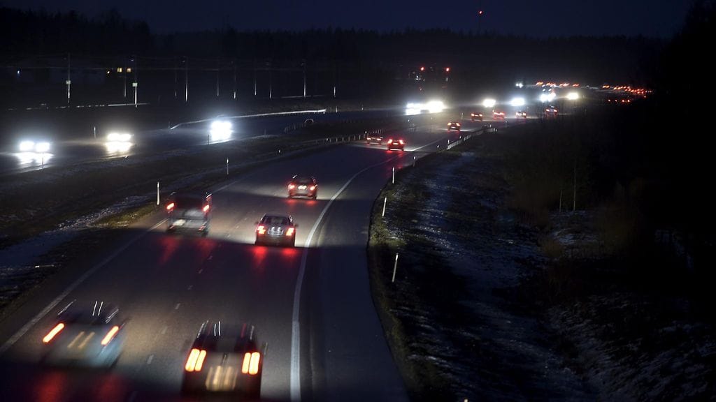 Kokeiluun osallistuvat saavat puhelimeensa tietoa omalla reitillään olevista vaaroista.