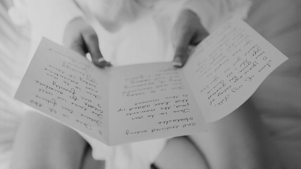 Sureva äiti kertoo saaneensa palan tyttärestään takaisin kirjeiden välityksellä.