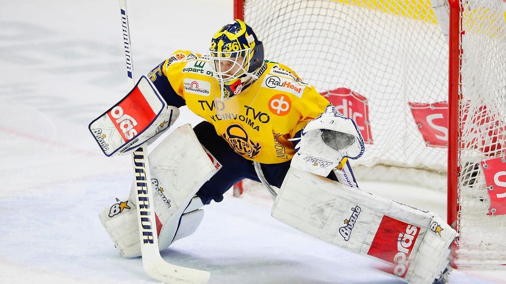 Lukon maalivahti Kaapo Kähkönen otti SaiPaa vastaan 41 torjuntaa. Arkistokuva.