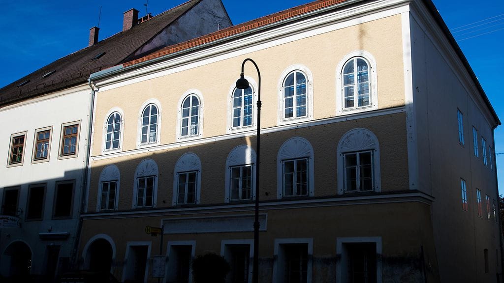 Hitlerin syntymäkoti Braunaussa Itävallassa.