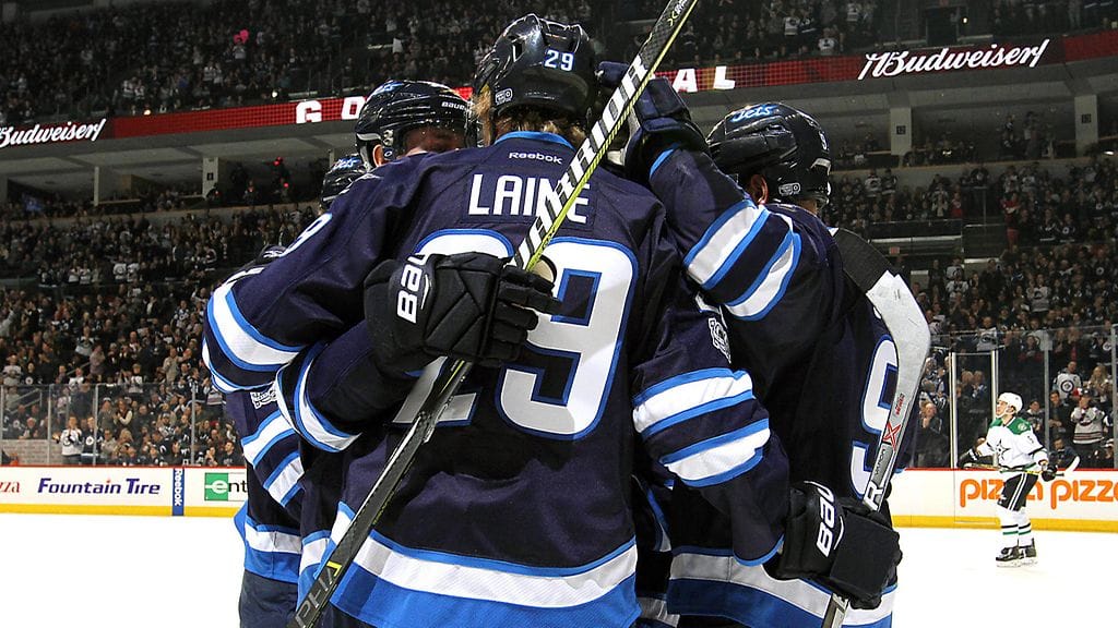 Patrik Laine kuritti taas Dallasia.