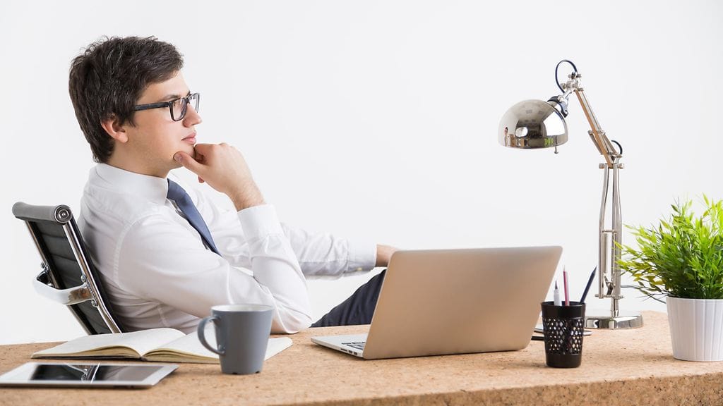 Et ole yksin! Moni toimistotyöntekijä ajattelee kanssasi samoja asioita työpäivän aikana.