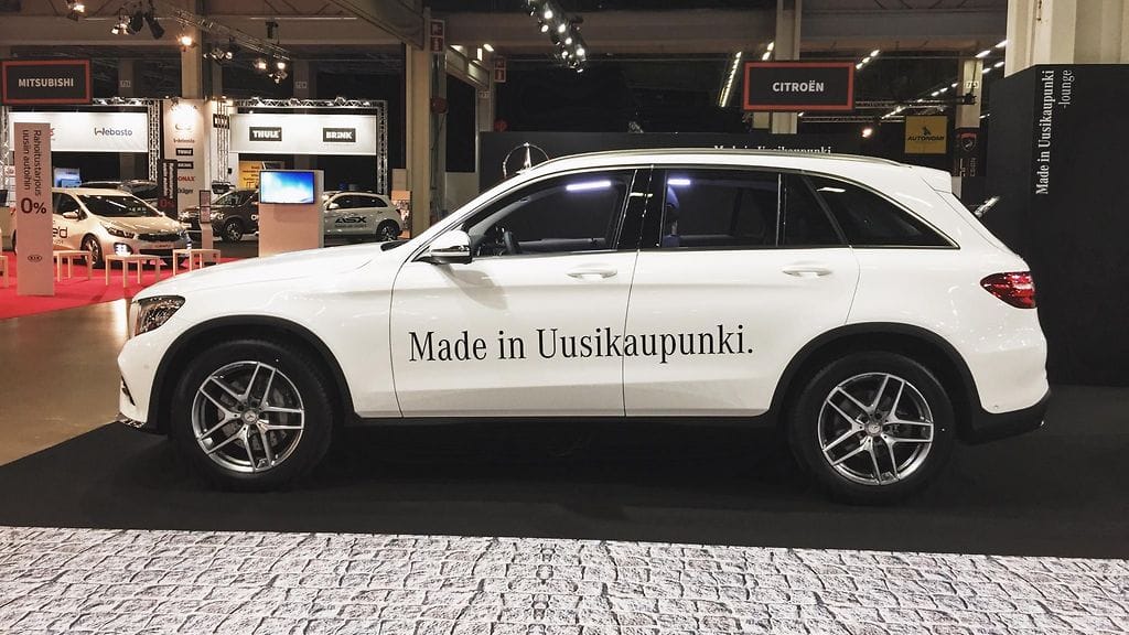 Mercedes-Benz GLC esillä Auto 2016 -tapahtumassa marraskuussa.