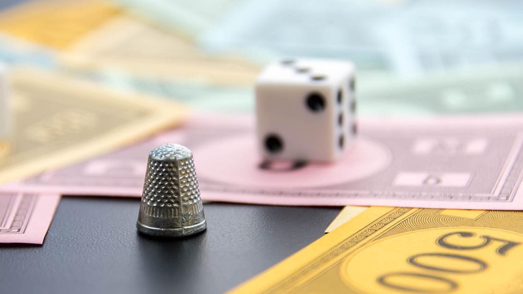 monopoly lautapeli sormustin