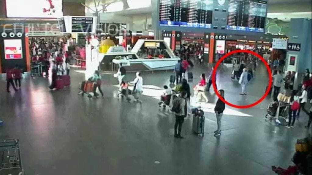 Kim Jong-nam tallentui lentokentällä turvakamerakuvaan Malesiassa.