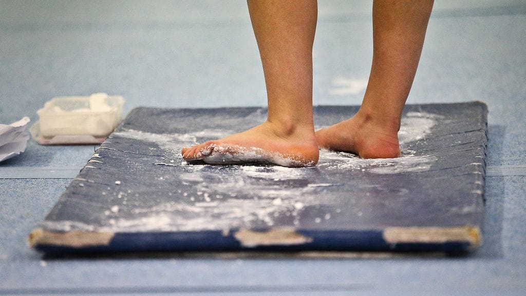 Voimisteluliitto teetti tutkimuksen lajin valmennuskulttuurista.