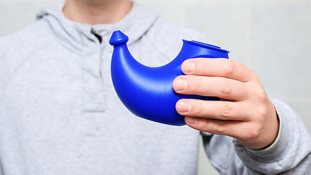 Nenähuuhtelukannu tulisi puhdistaa huolellisesti joka käytön jälkeen.