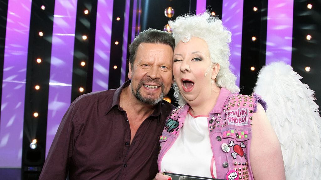 Pate Mustajärvi ja Amurin enkeli (Jenni Kokander) Putouksen kulisseissa 25. helmikuuta 2017.