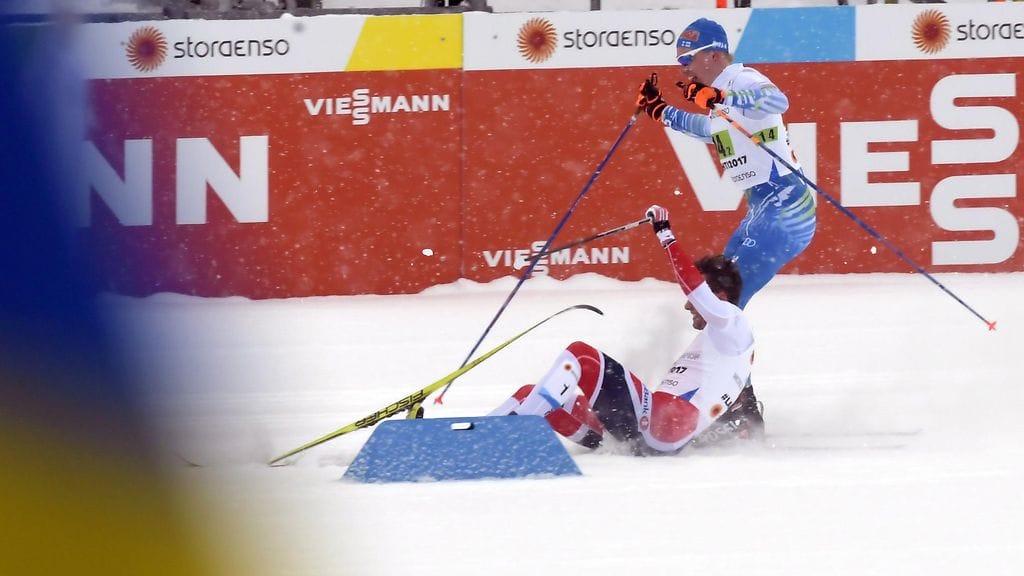 Iivo Niskanen kolaroi Emil Iversenin kanssa.