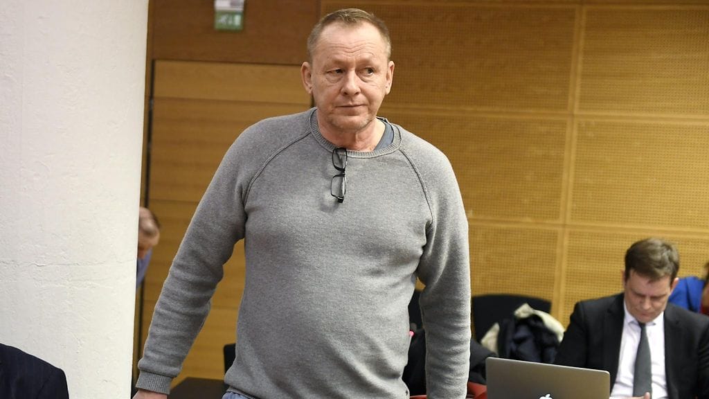 Yksi syytetyistä on liivijengi United Brotherhoodin silloinen johtaja Keijo Vilhunen, jota on kuultu sittemmin myös Aarnio-tapauksen yhteydessä.