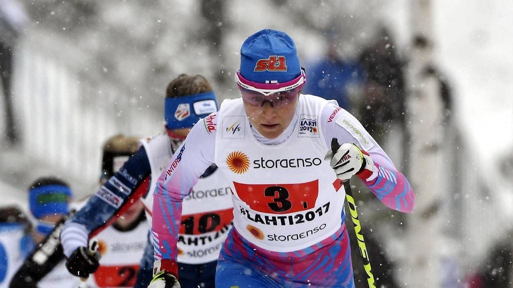 Aino-Kaisa Saarinen avaa naisten viestin Suomen osalta.