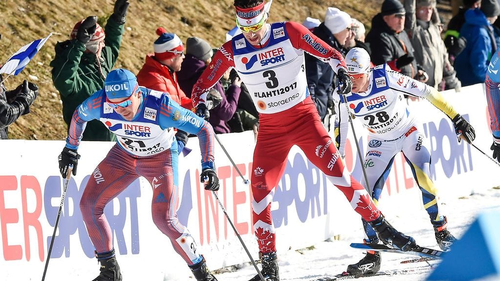 Martin Johansson (oik., numero 28) uupui pahasti MM-kisojen päätösmatkalla.