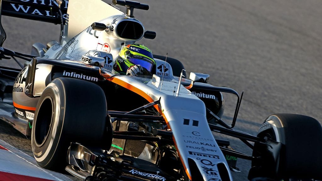 Sergio Perez Force Indian autossa Barcelonan testeissä viime viikolla.
