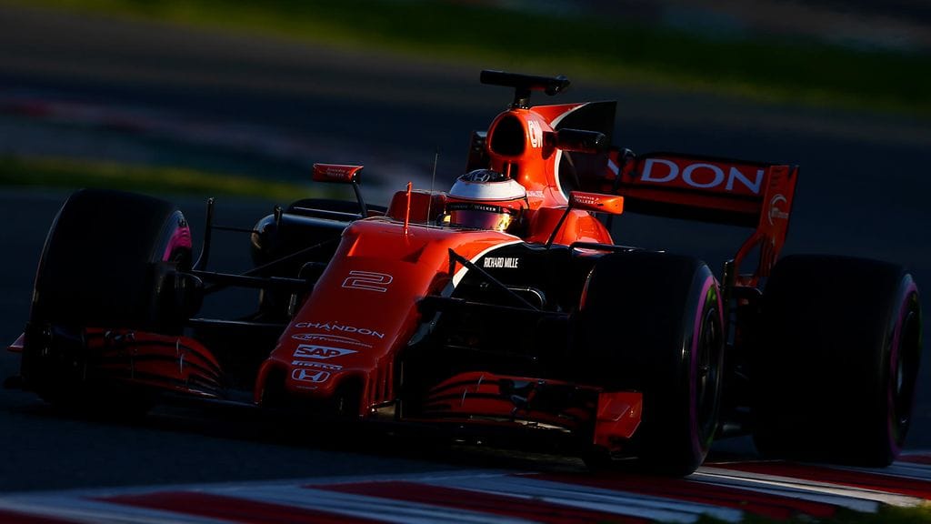 Stoffel Vandoorne Barcelonan radalla aamupäivällä.