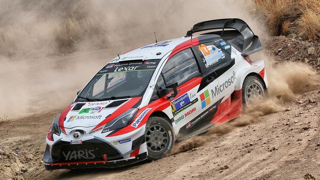 Jari-Matti Latvala on kokonaistilanteessa kahdeksantena.