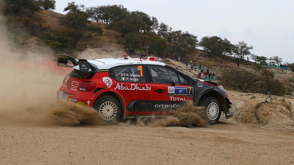 Kris Meekellä oli rutkasti onnea matkassa rallin viimeisellä erikoiskokeella.