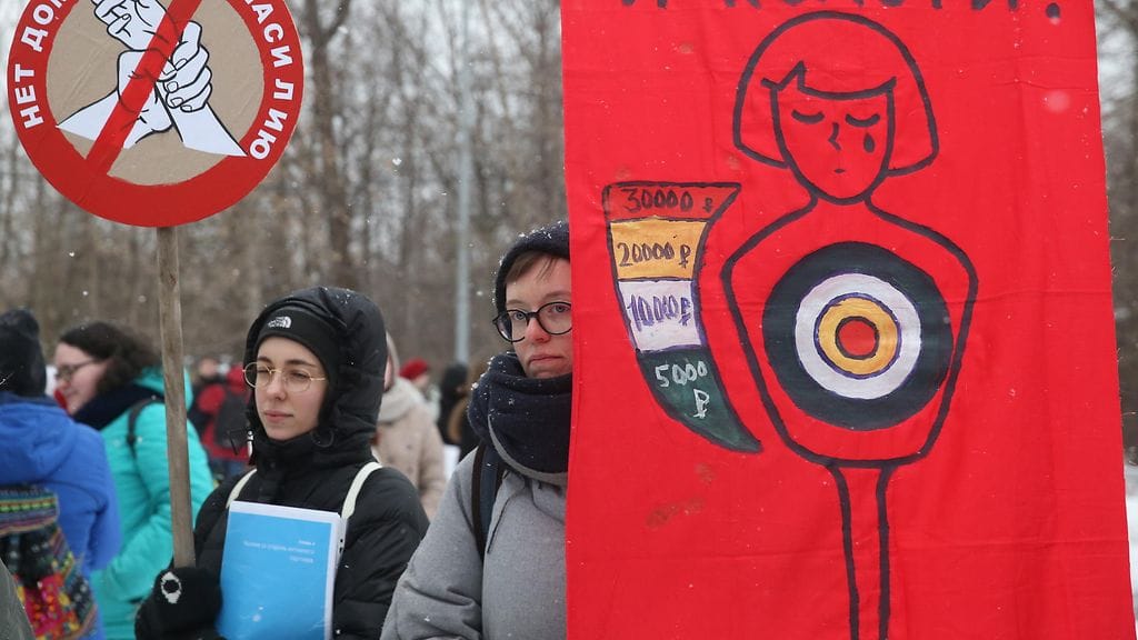 Moskovalaisessa puistossa protestoitiin perheväkivaltaa vastaan helmikuun puolivälissä.