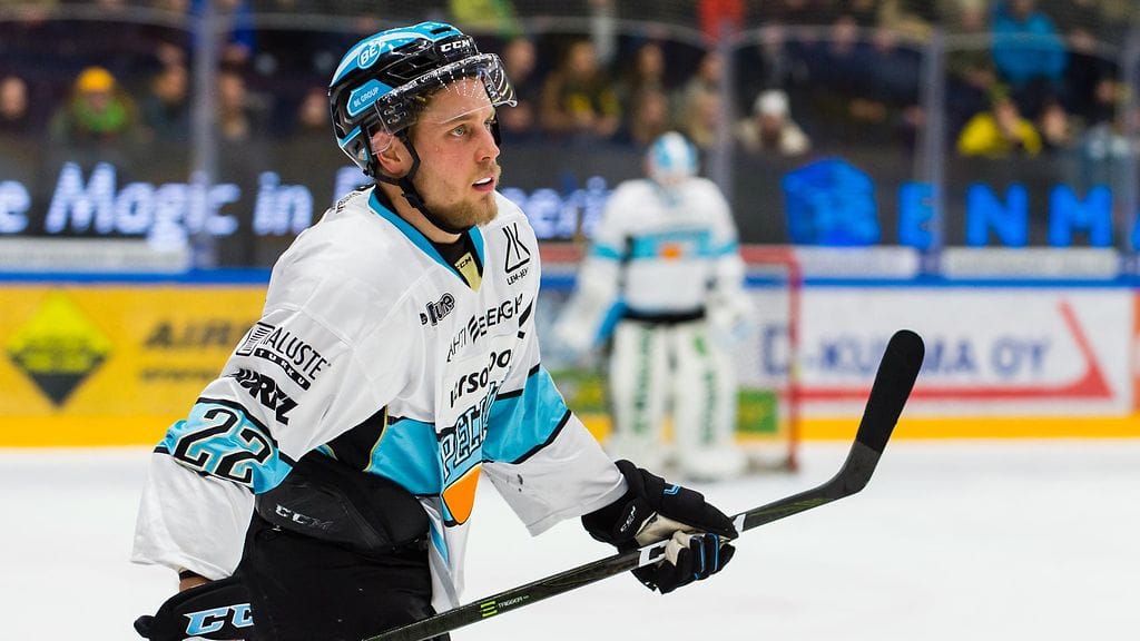 Juhani Tyrväinen. Arkistokuva.