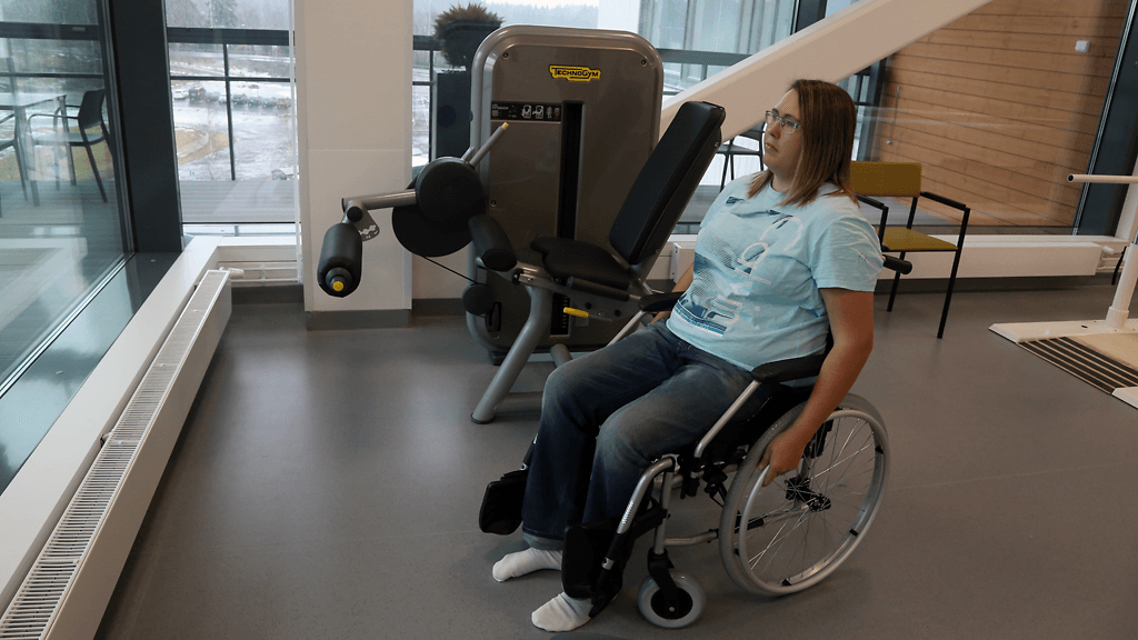 Elina Pylkkäsen haaveena on päästä täysipainoiseen kuntoutukseen, jotta hän vielä joskus voisi palata työelämään.