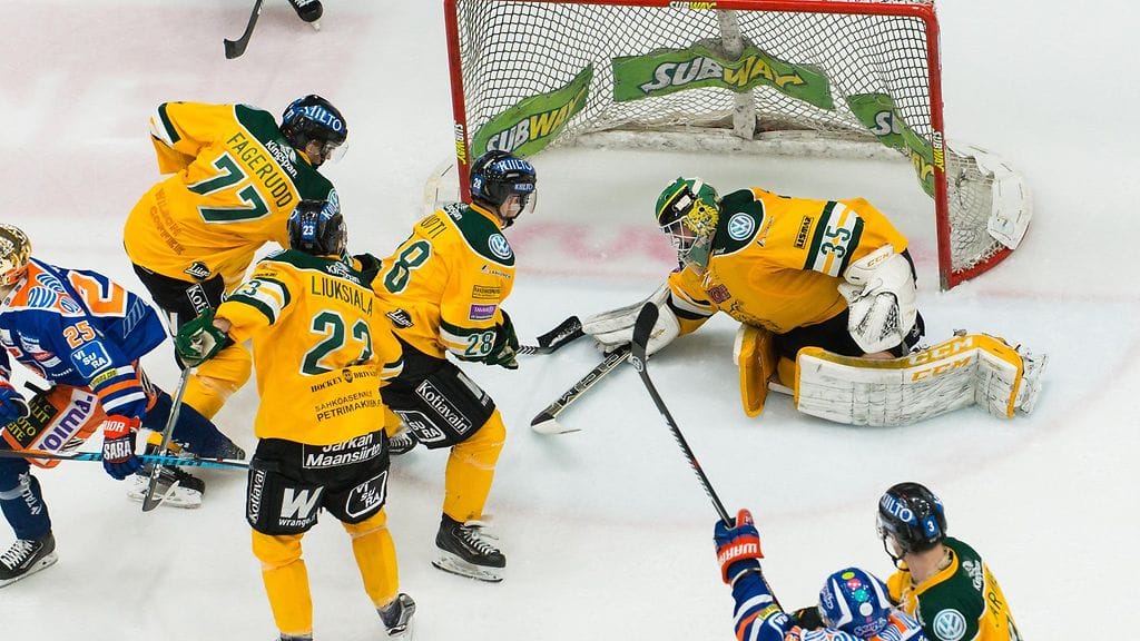 Tappara tasoitti edellisen ottelun Ilvestä vastaan kolmannen erän loppuminuuteilla Henrik Haapalan haamumaalilla. Tappara voitti lopulta tuon pelin jatkoajalla.