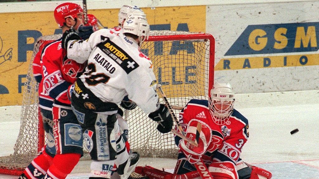 Mika Alatalo taisteli SM-kullan TPS:llä vuonna 1999.