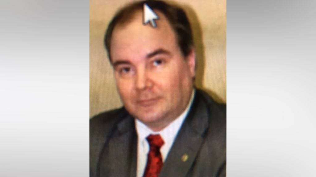 Helsingin opetusviraston entistä tietohallintopäällikköä Hannu Suoniemeä epäillään miljoonien eurojen huijauksesta. MTV Uutisten  tietojen mukaan Suoniemi kiistää rikosepäilyt.