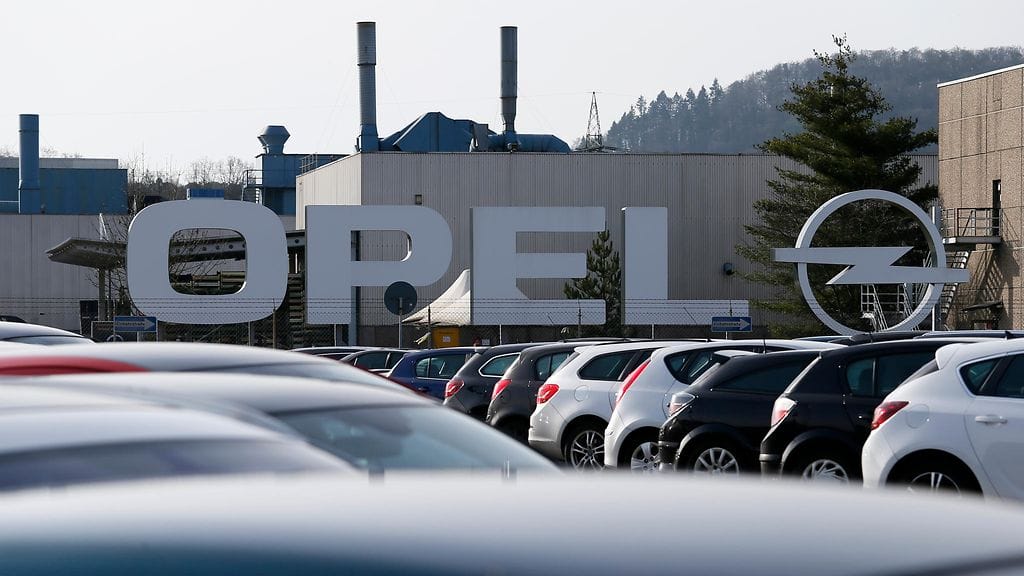 Opelin tehdas Saksan Kaiserslauternissa.