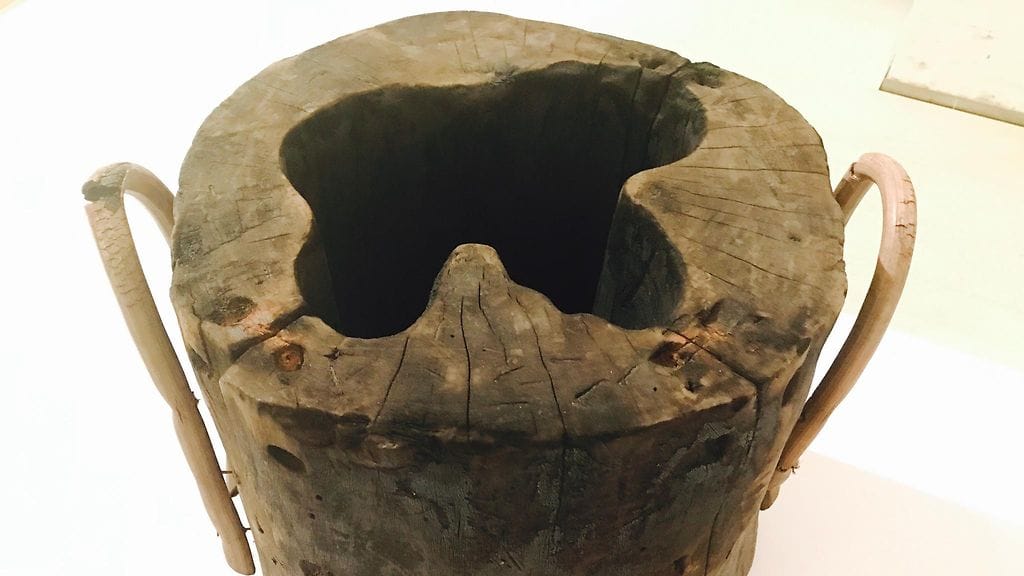 100 esinettä näyttely