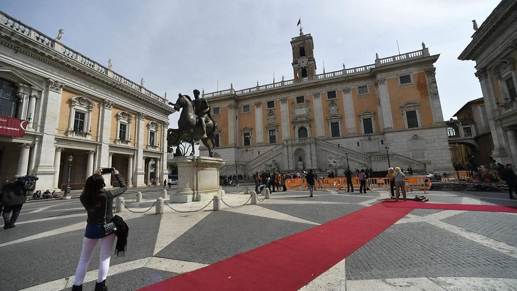 Roomassa valmistellaan Euroopan unionin 60-vuotisjuhlia päivää ennen kun EU-johtajat saapuvat kaupunkiin.