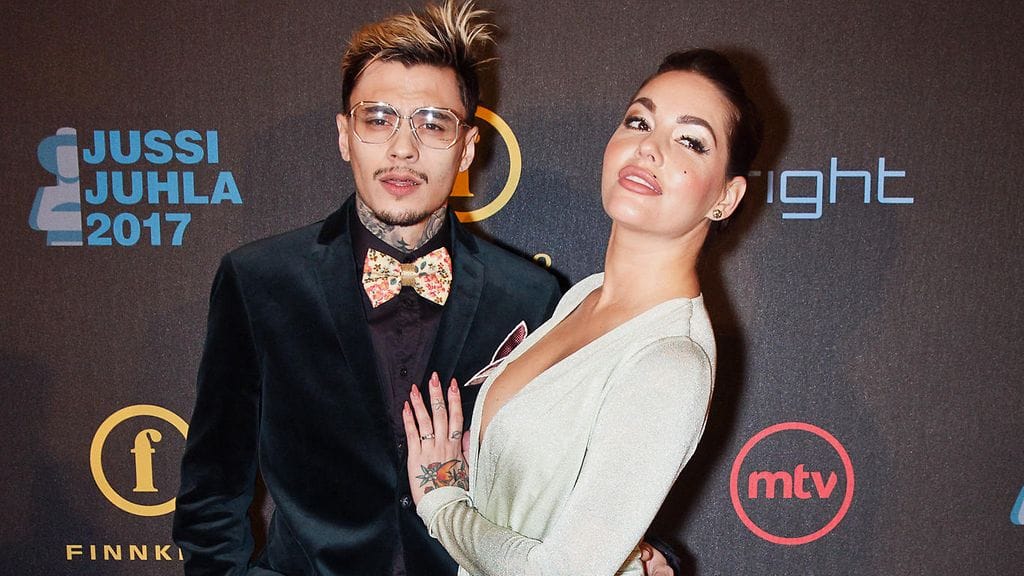 Mikael Gabrielin puoliso Triana julkaisi rehellisen kuvan äitiydestä.