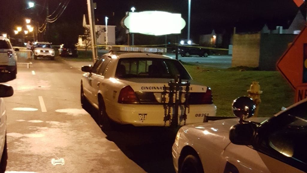Cincinnatin poliisin julkaisema kuva ammuskelun tapahtumapaikan edustalta.